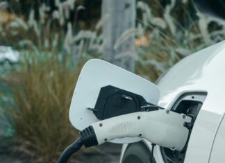 Şirket Kapanırsa EV Geçersiz Mi Olur? Merak Edilenler Açıklanıyor